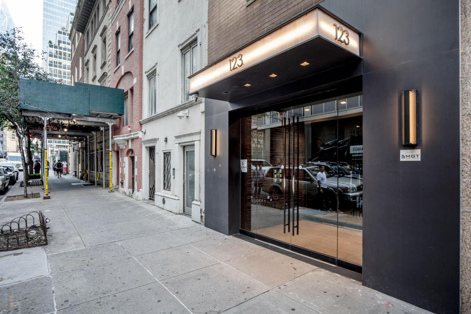 Midtown East 1br W Elevator Wd Nr Park Ave Nyc-1291 * New York