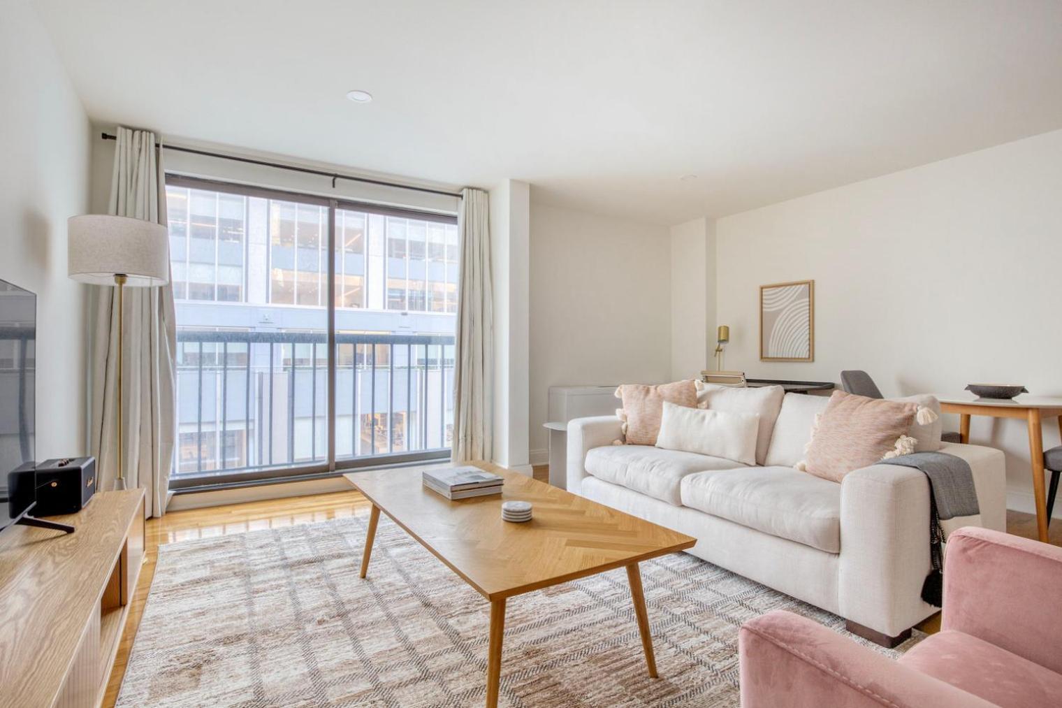 Apartment Midtown East 1br W Elevator Wd Nr Park Ave Nyc-1291